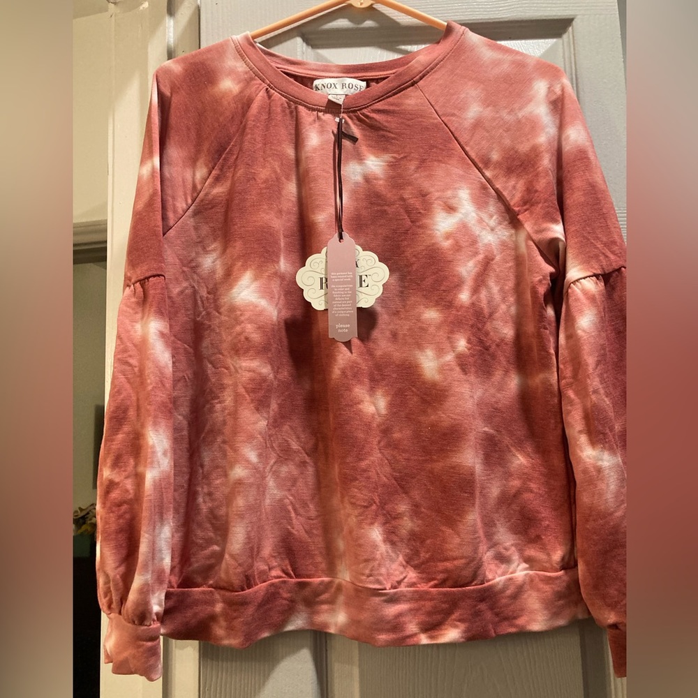 NWT Junior Knox Rose tine size large sweatshirt